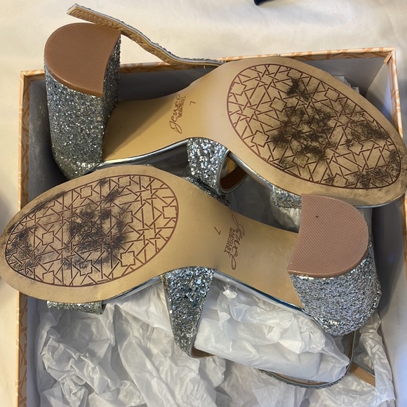 Badgley mischka heels - Picture 2 of 4